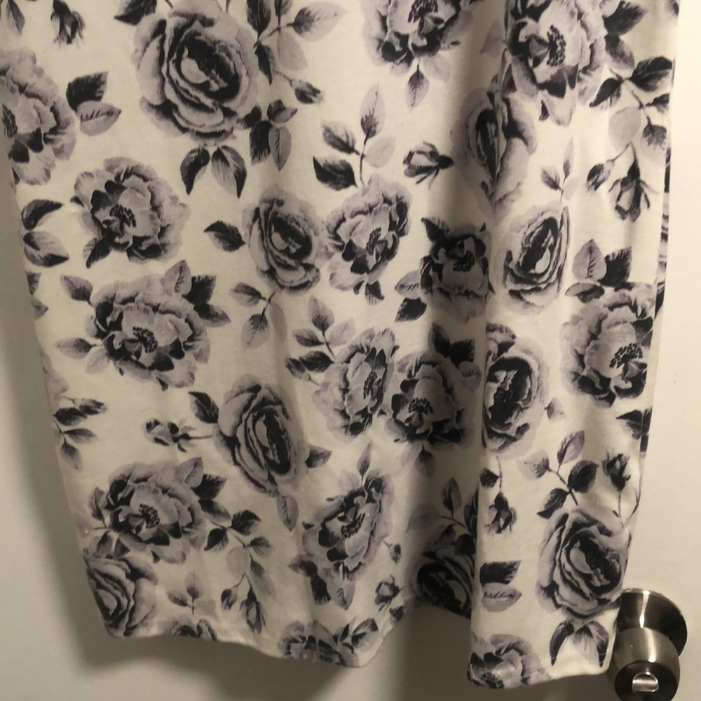 Gray Rose Collared Dress - Picture 4 of 5